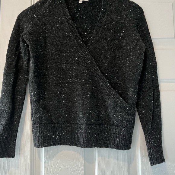 Madewell Donegal Wrap-Front Pullover Sweater in Coziest Yarn, size XXS - Picture 2 of 5